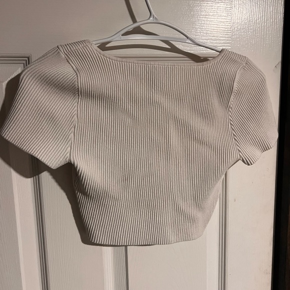 BABATON Cropped Shirt 💕 - Picture 3 of 3